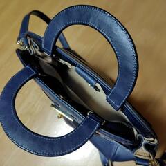 ショルダーバッグ　革製の画像