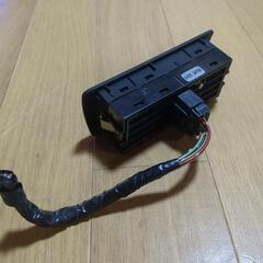 本日取引可能な方限定価格です。マツダ　MPV　スライドドアスイッチの画像