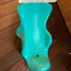 ベビーバスチェア　マット付き　の画像