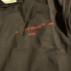 オフホワイト　Tシャツの画像