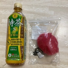 【新品・未使用】リアルファー　ラビット　キーホルダー　レッド　人気の画像
