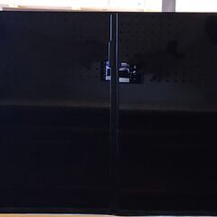 ガラス扉キャビネット（LED照明付き）