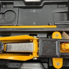 ☆値下げ☆I2506-479 2ton Hydraulic Floor Jack 車用 ジャック キズ汚れ有りの画像