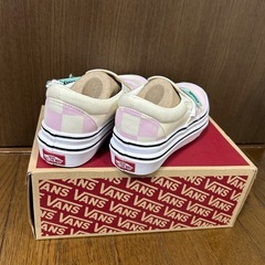 【新品・未使用】VANS スリッポン（22.5cm）ピンクチェッカー柄の画像