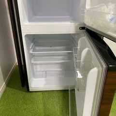 90リットル冷蔵庫の画像