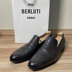 大幅値下げ！【定価32万】BERLUTI カリグラフィ　レザーロ...