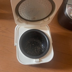 炊飯器の画像
