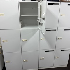 鍵付きロッカーの画像