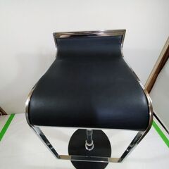 【バーチェア／カウンターチェア】高さ調整OK！おしゃれなデザインの画像