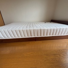 【差し上げます】ベッドセミダブル　組み立て