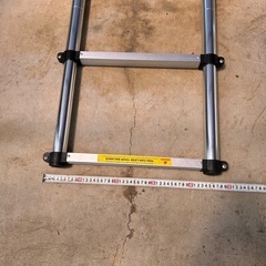 (取引き中)アルミ伸縮はしご(ジャンク品)の画像