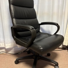 【購入者決定】値下げ【美品】ニトリ　オフィスチェア　合皮の画像