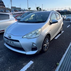 アクア　低走行　8万キロ台　美車　修復歴なし　早い者勝ち