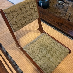 座椅子　折りたたみ式