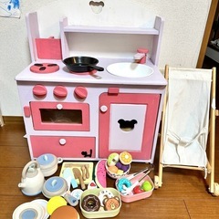 【全部セット‼️】ままごとキッチン&食べ物・調理器具&ベビーカー...