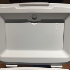 クーラーボックス　コールマンの画像