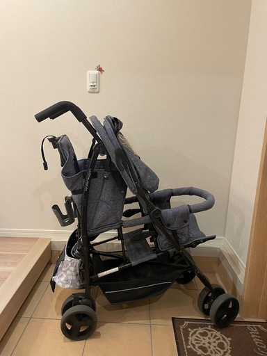 定価38800円　キンダーワゴン　二人乗りベビーカー