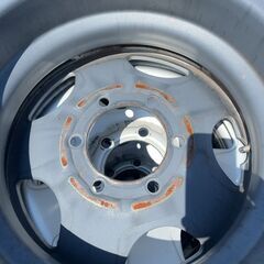 ジムニー純正ホイールスタッドレスタイヤの画像