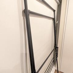 【受付終了】マットブラック　置き型物干しの画像