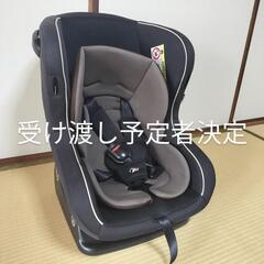新生児から使えるチャイルドシート
