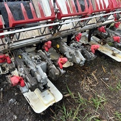 ヤンマー 5条植え　セル付き　田植機 RR550 ガソリン ロータリー式　9.8馬力 パワステ　植深さ自動調整　UFO　風車マーカー付き　田植え機　宮崎　簡易始動動画あり　 の画像
