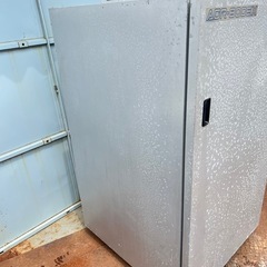 玄米 農作物 貯蔵 収納 保冷庫 冷蔵庫　ジャンク品 の画像