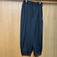 チチカカ　エッグタックパンツ