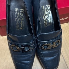 Ferragamo フェラガモ 靴 ローファーの画像