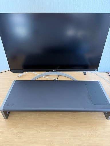 【美品】Anker 675 USB-C ドッキングステーション（12-in-1）｜モニタースタンド一体型