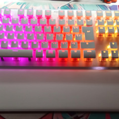 ROCCAT ゲーミングキーボード Vulcan II ホワイト 日本語配列の画像
