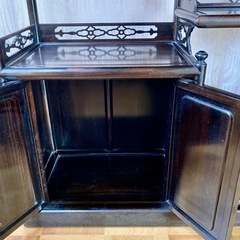 唐木家具  茶箪笥 飾り棚 和家具 　紫檀　幅83cm×奥行27cm×高さ96cm の画像