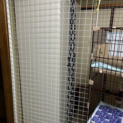 ワイヤーネット2枚と突っ張り棒2本