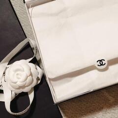 CHANEL 空箱の画像