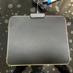 七色に光るマウスパッドの画像