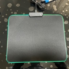 七色に光るマウスパッド