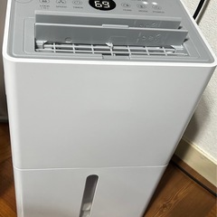 1日12Lの除湿能力！ 除湿機 美品