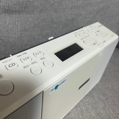 ジャンクかも？CDラジオの画像
