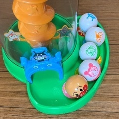 アンパンマン にぎって! おとして! くるコロタワーの画像