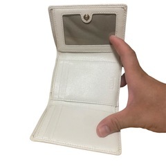 FURLA / フルラ 三つ折り財布 白の画像