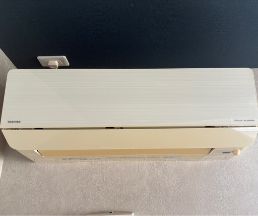 TOSHIBA ルームエアコン　14畳　東芝　RAS-402NADR1 2012年