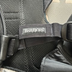 ベビービョルン 抱っこ紐 ブラック　メッシュ　黒 BABYBJORNの画像