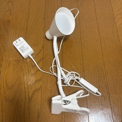 ニトリクリップ照明ホワイト