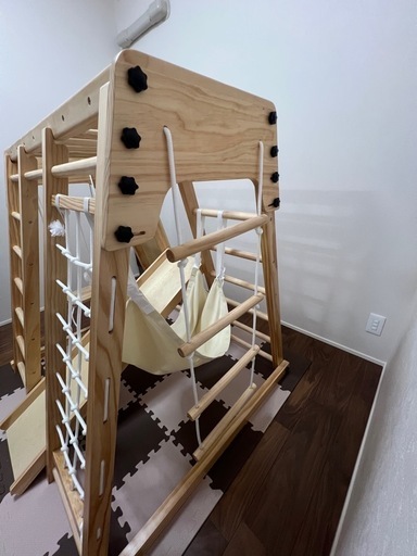 子ども用遊具　ジャングルジム