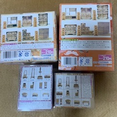 ミニチュア和家具4つセット、小物インテリアの画像