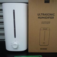 P898　アイリスオーヤマ　上給水式　超音波加湿器　木造～4畳、...