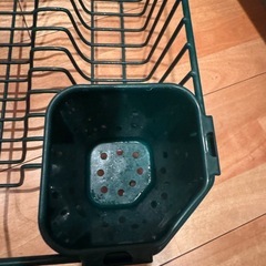 グリーン食器カゴの画像