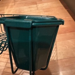 グリーン食器カゴの画像