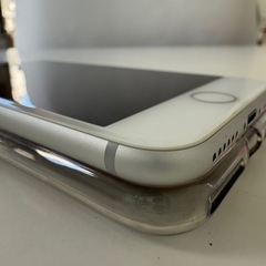 iPhone 8 白の画像