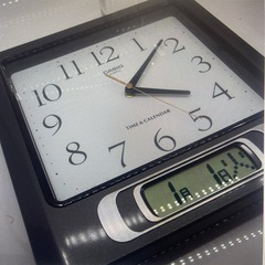 CASIO 壁掛け時計 掛け時計　TIME&CALENDER 電池新品入替済の画像