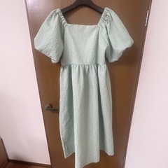ABITOKYOのパフスリーブワンピースです☺️